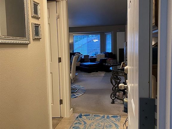 5th image of 10012 NE 120th Ln APT D301