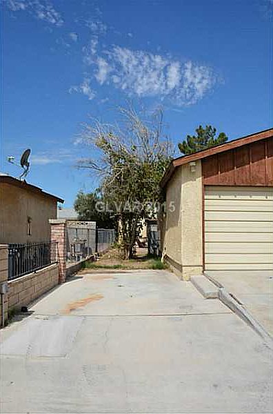 2nd image of 904 Marion Dr