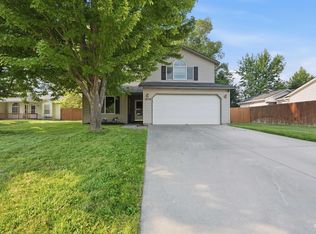 1059 Valley St, Middleton, ID 83644