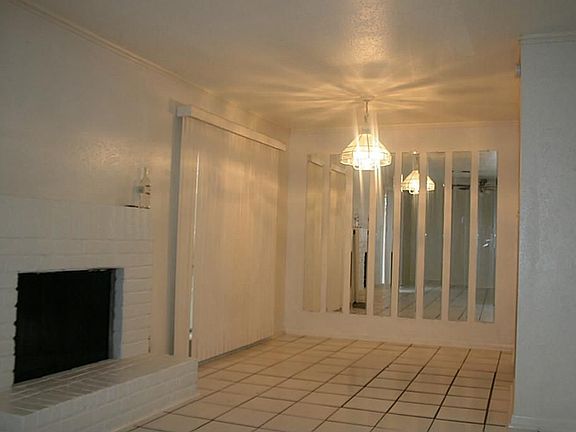 3rd image of 6344 Creekbend Dr #11/113