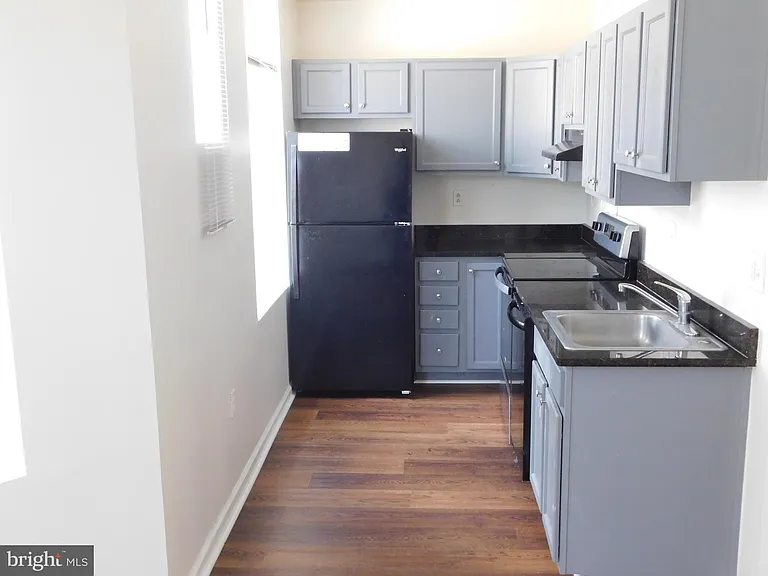 2427 Lakeview Ave #3D — Photo 6