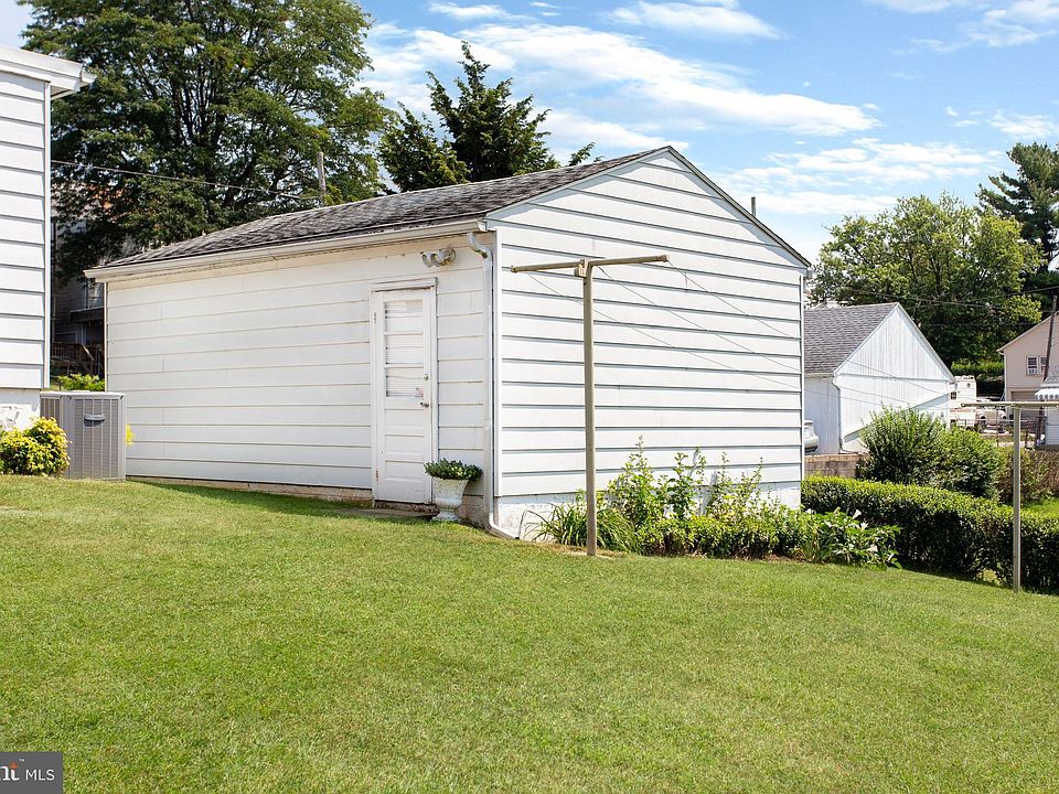 262 N Railroad Ln, Red Lion, PA 17356 Zillow