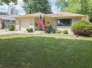 2838 Virginia St, Racine, WI 53405