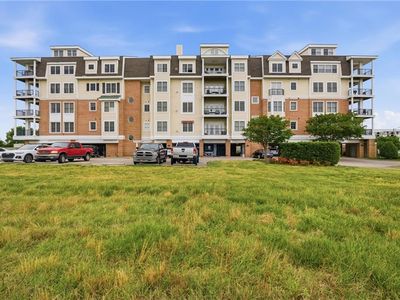 2950 Baltic Ave APT 502, Virginia Beach, VA, 23451