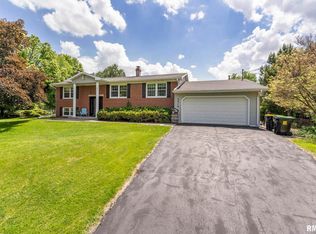 6510 95th Avenue Ct W, Taylor Ridge, IL 61284