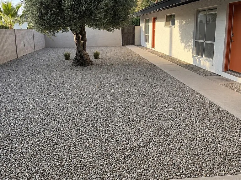 2731 E Montecito Ave #3 — Photo 8
