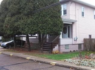 7 Driggs Ln, Bridgeport, OH 43912