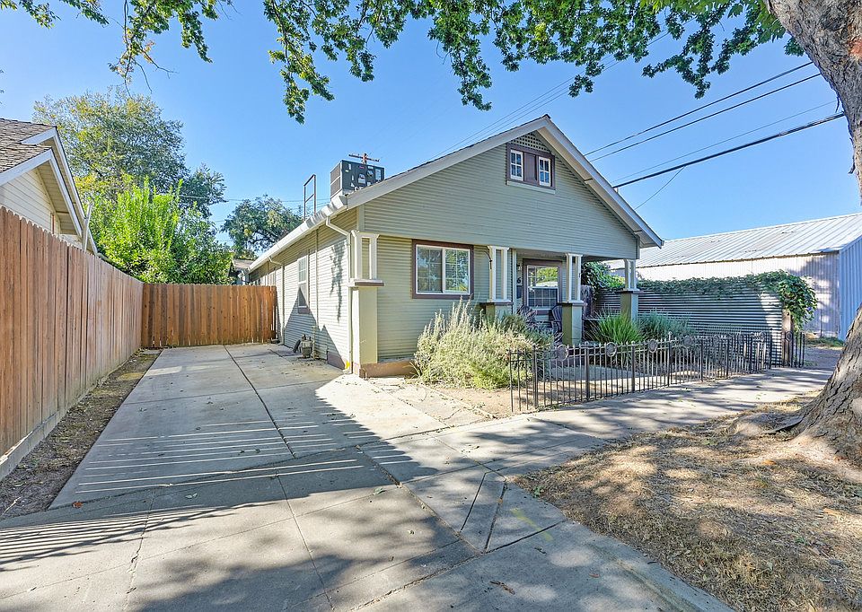 1st image of 216 23rd St #A