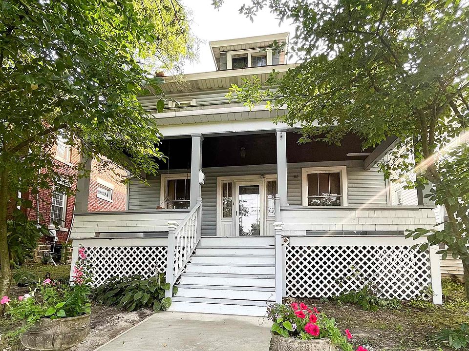 1st image of 703 E Park Ave