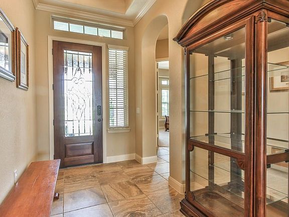 4th image of 9827 Primrose Park Ln