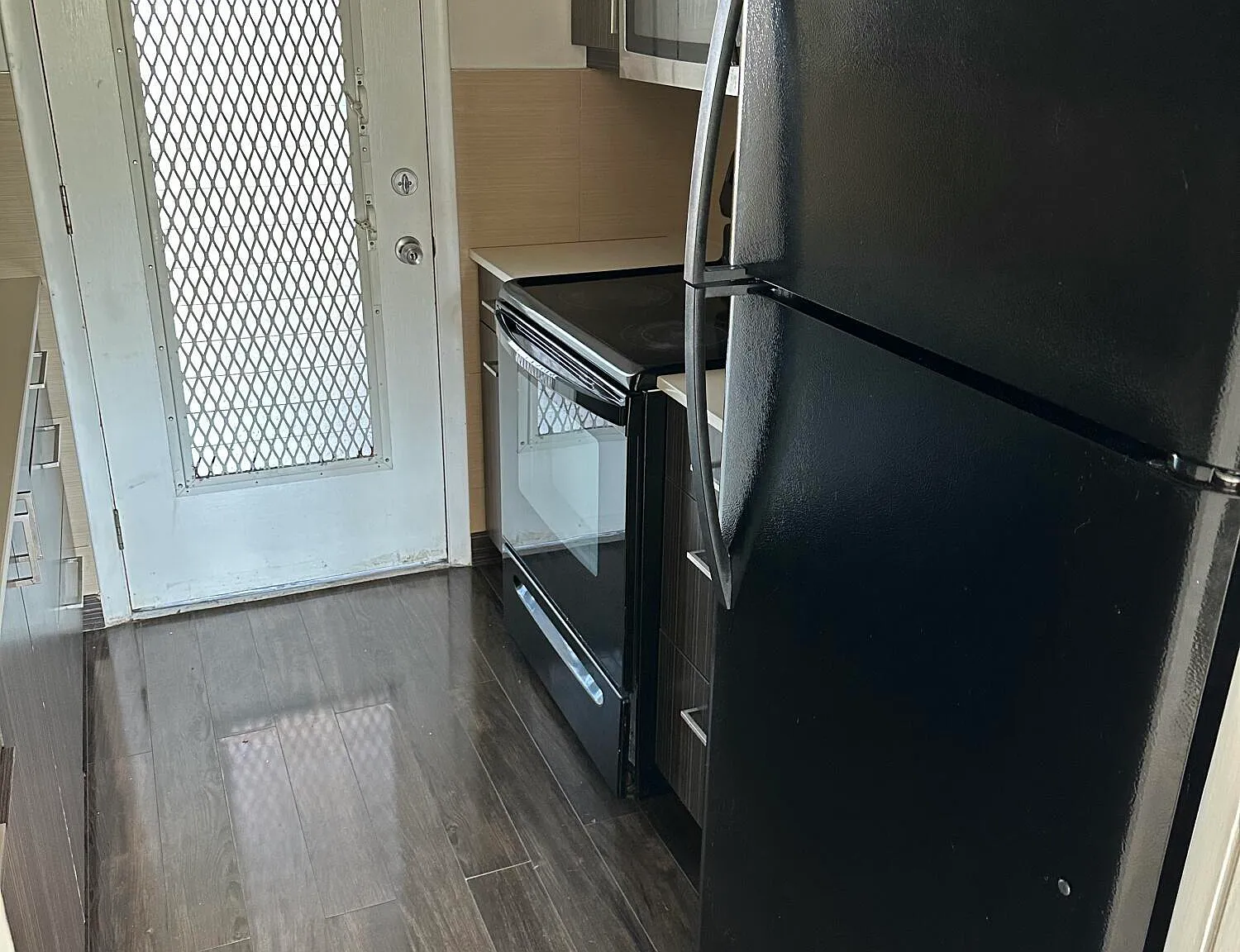 1480 E Sample Rd — Photo 2
