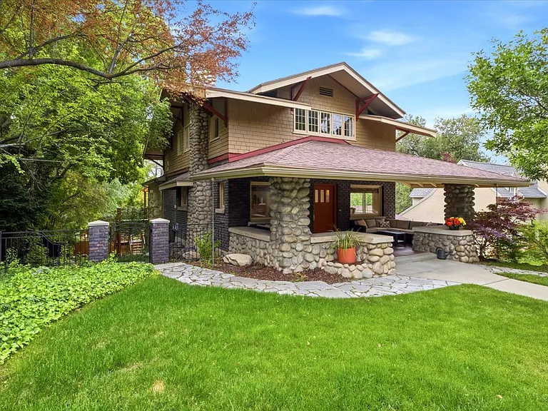 1418 E Federal Way — Photo 45
