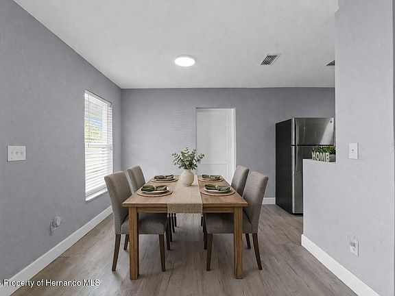 3rd image of 6602 Treehaven Dr