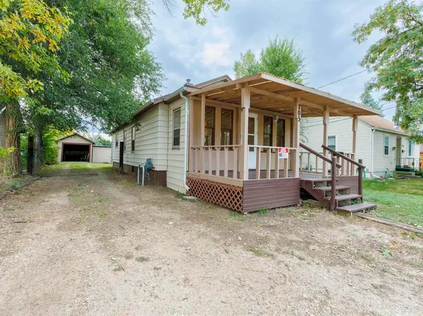 703 Lawrence St, Belle Fourche, SD 57717