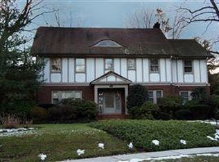 132 Inwood Ave, Montclair, NJ 07043