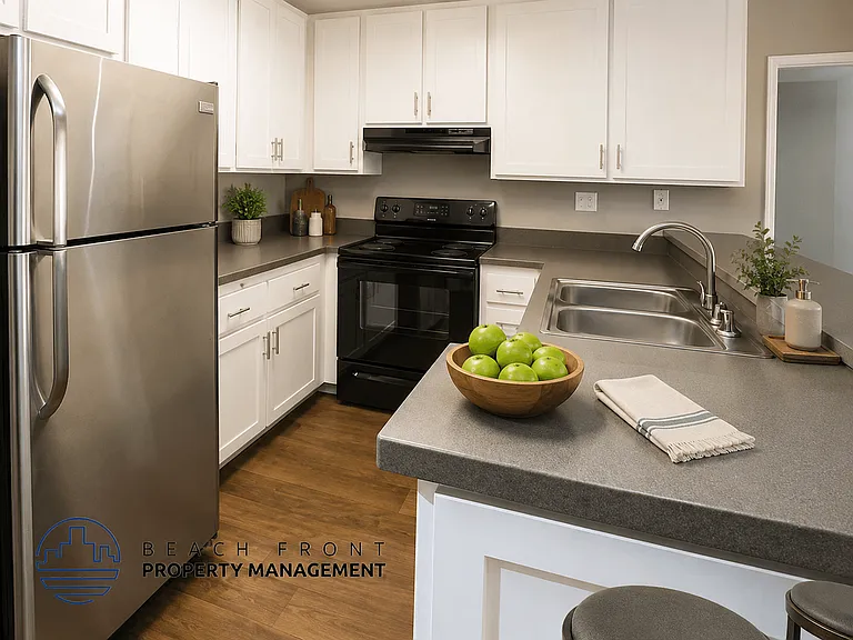1099 Capitol Dr. — Photo 19