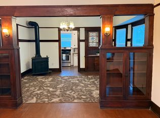 895 E 9th St, Upland, CA 91786