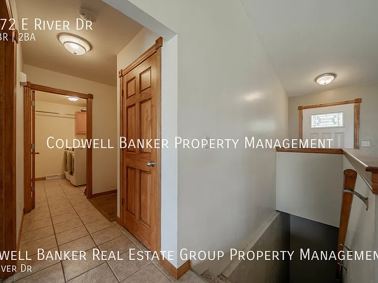 772 E River Dr — Photo 25