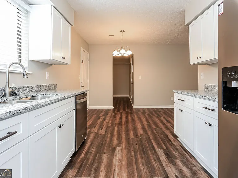 4096 Sage Ct — Photo 5