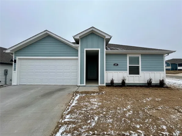 407 NW Granny Smith St, Gentry, AR 72734