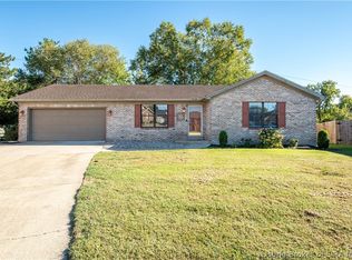 81 Fieldstone Ct, New Albany, IN 47150