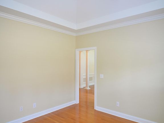 5th image of 8726 Alexandria Dr