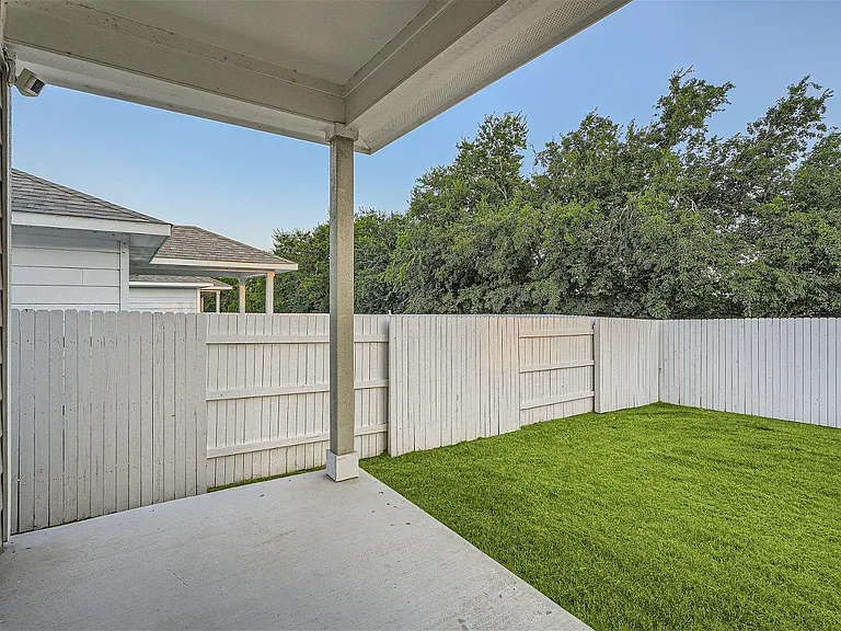 105 Appleberry Ln — Photo 25