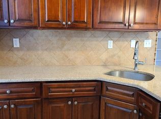 28-17 33rd St #4J, Astoria, NY 11102