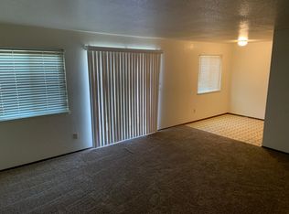 627 Stewart St APT 29, Manteca, CA 95336