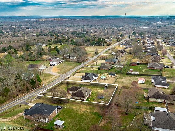 2nd image of 3325 N Rudy Rd