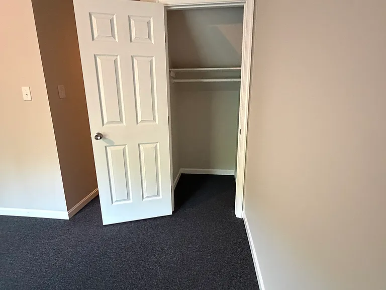 50 Eton Ct — Photo 17