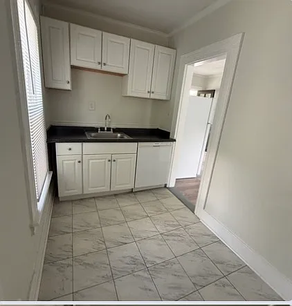 4 bed, 1400 sqft, $2,000 — Photo 2