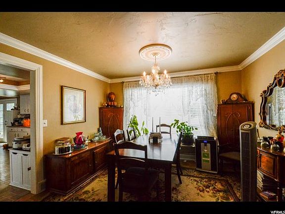 3rd image of 3665 W Winthrope Cir