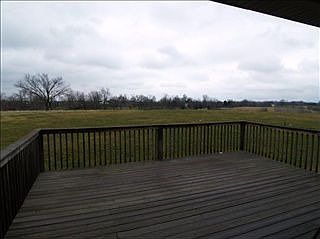 5th image of 117 David Lake Dr