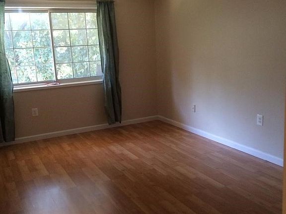 Bedroom is now carpeted.Updated photo coming soon.