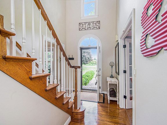 4th image of 13215 Worthington Ct