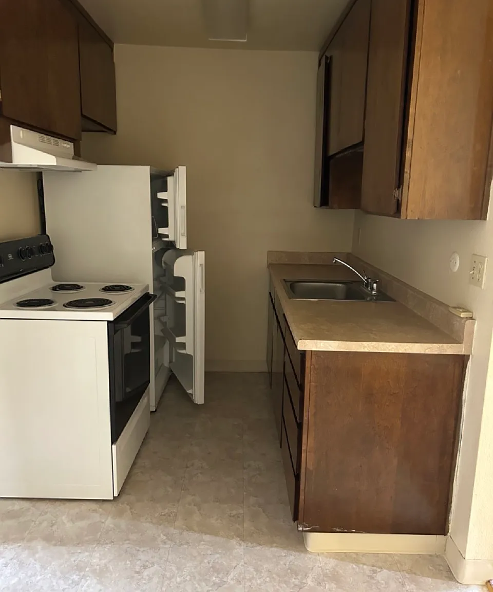 Oak Grove — Photo 1