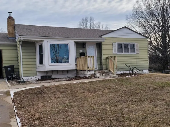 11105 E 34th St, Independence, MO 64052