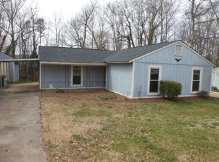 6619 Hemsworth Trl, Charlotte, NC 28227