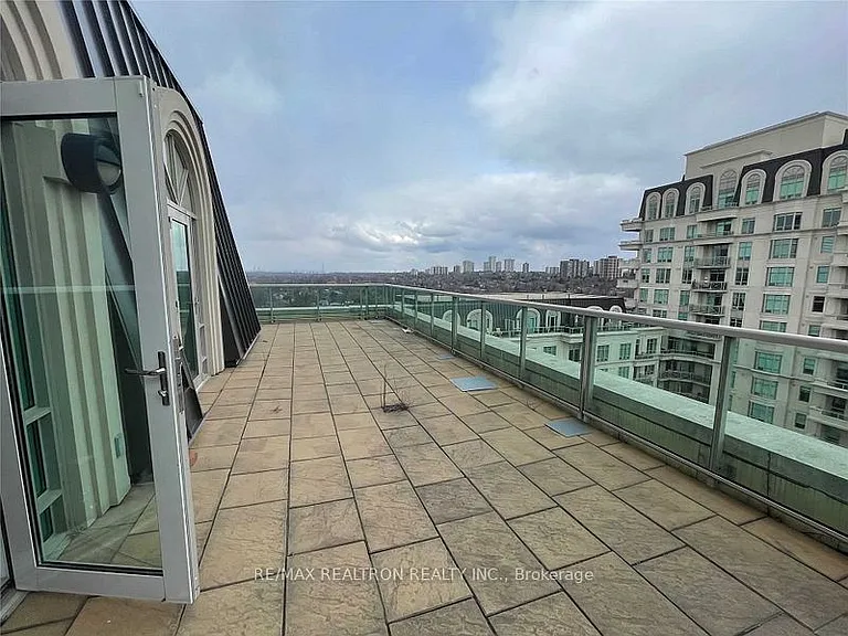 10 Bloorview Pl #1512 — Photo 4