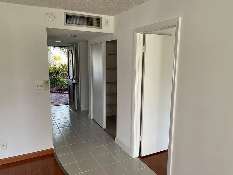 2322 S Cypress Bend Dr #110 — Photo 11
