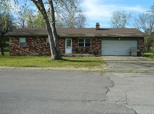 401 E South St, Tahlequah, OK 74464