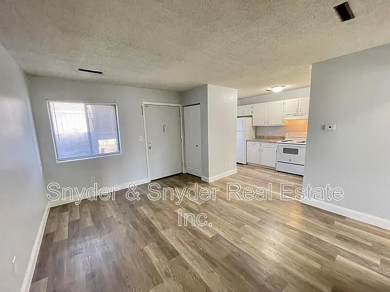 2605 Terrace Ave #8 — Photo 3