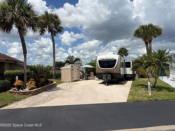 4th image of 3293 Dockside Ln #62