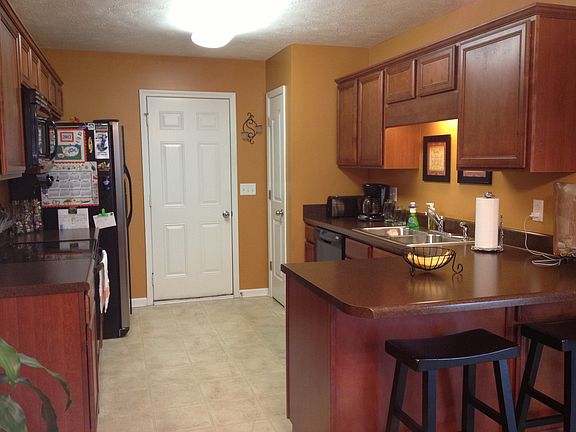 3rd image of 836 Kanatak Ln