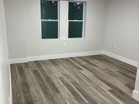 5th image of 475 Umatilla Blvd APT 26