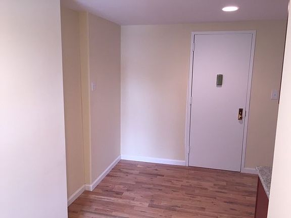 3rd image of 155 Chrystie St APT 4