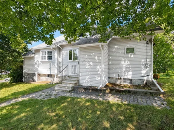 434 Hamilton St, Worcester, MA 01604