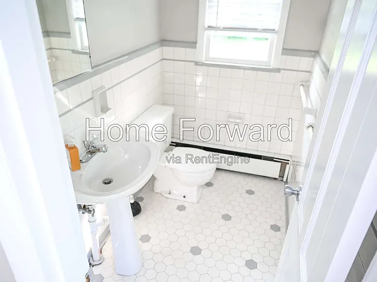 517 N 3rd St — Photo 22