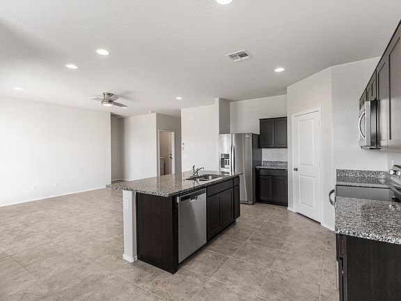 4th image of 3572 N Mia Ln